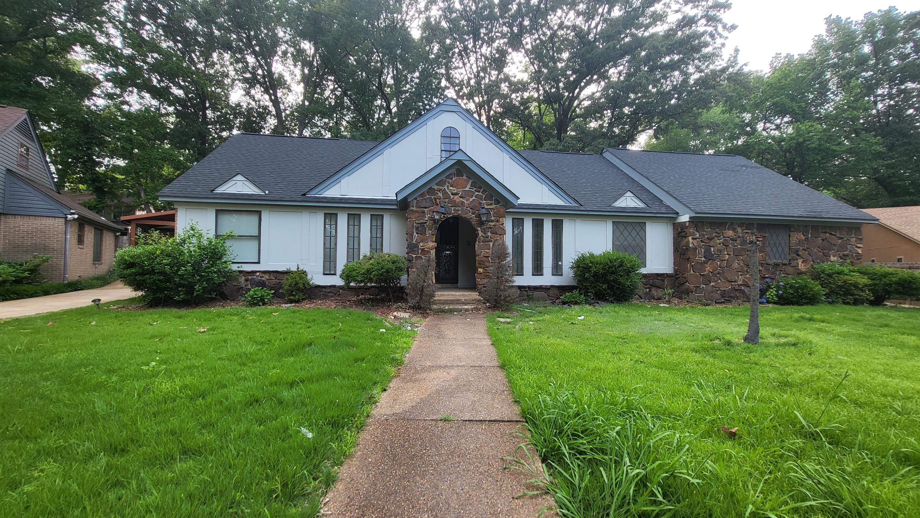 5195 Wren Cove