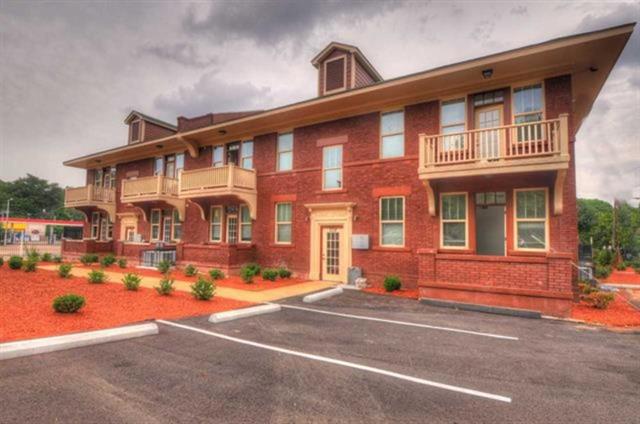 528 E Parkway North Avenue Unit #15